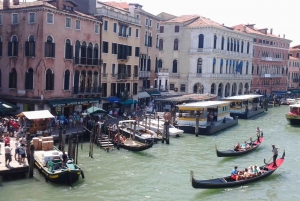 Explore Venice.Walking Tour