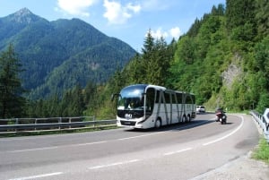 Service de bus express : De Venise à Cortina
