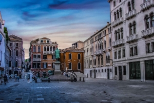 Stoffe und Parfums in Venedig