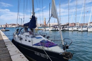 Madoplevelse på en luksuriøs bådtur i Venedig