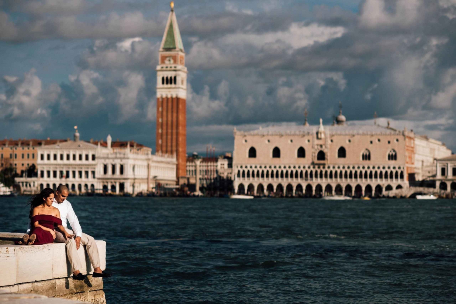 Couple photography in romantic Venice among the streets and.