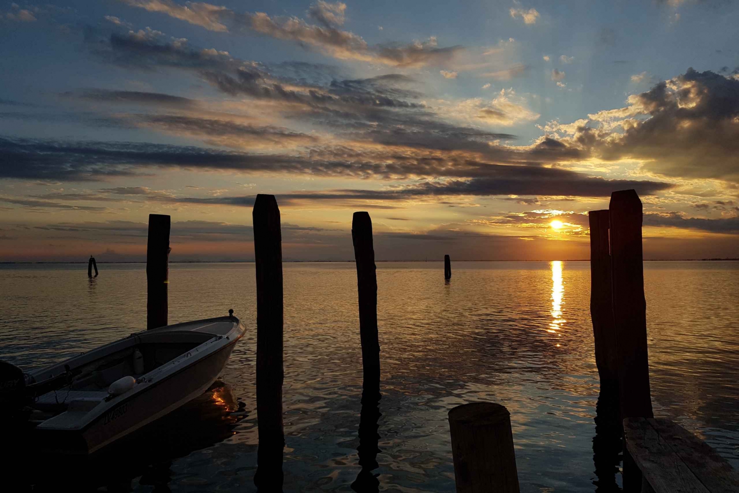 Chioggia: Venetian Lagoon Sunset Boat Tour and Aperitif
