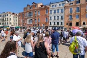 Venezia: tour di gruppo guidato di un giorno dal Lago di Garda