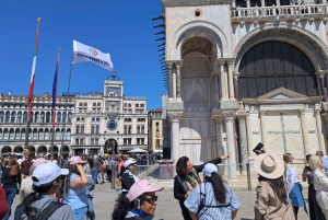 Da Milano: tour guidato di un giorno a Venezia con giro in barca