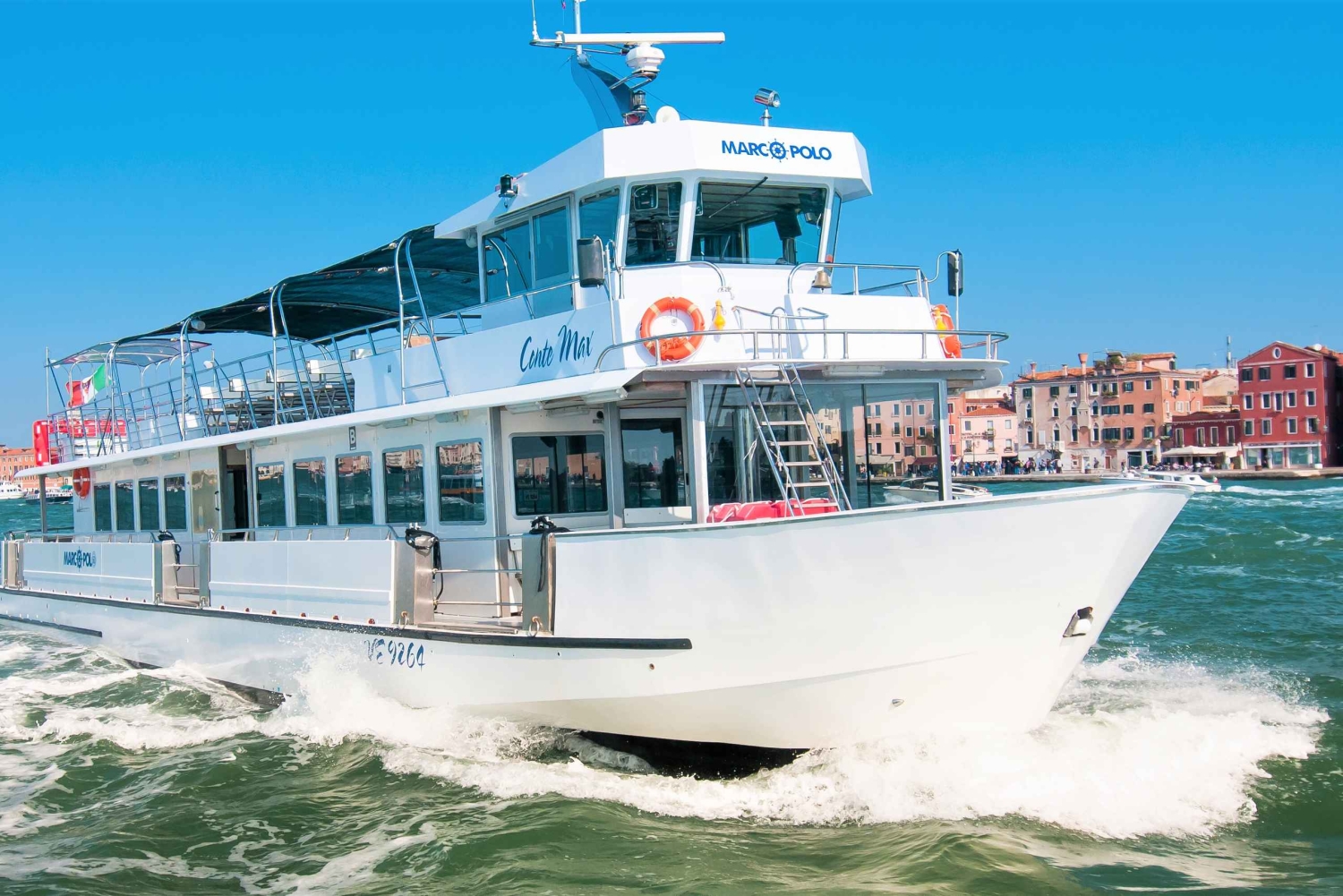 From Punta Sabbioni: Murano and Burano with stops