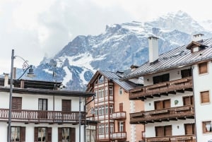 Desde Venecia: Excursión de un día a Cortina y los Dolomitas