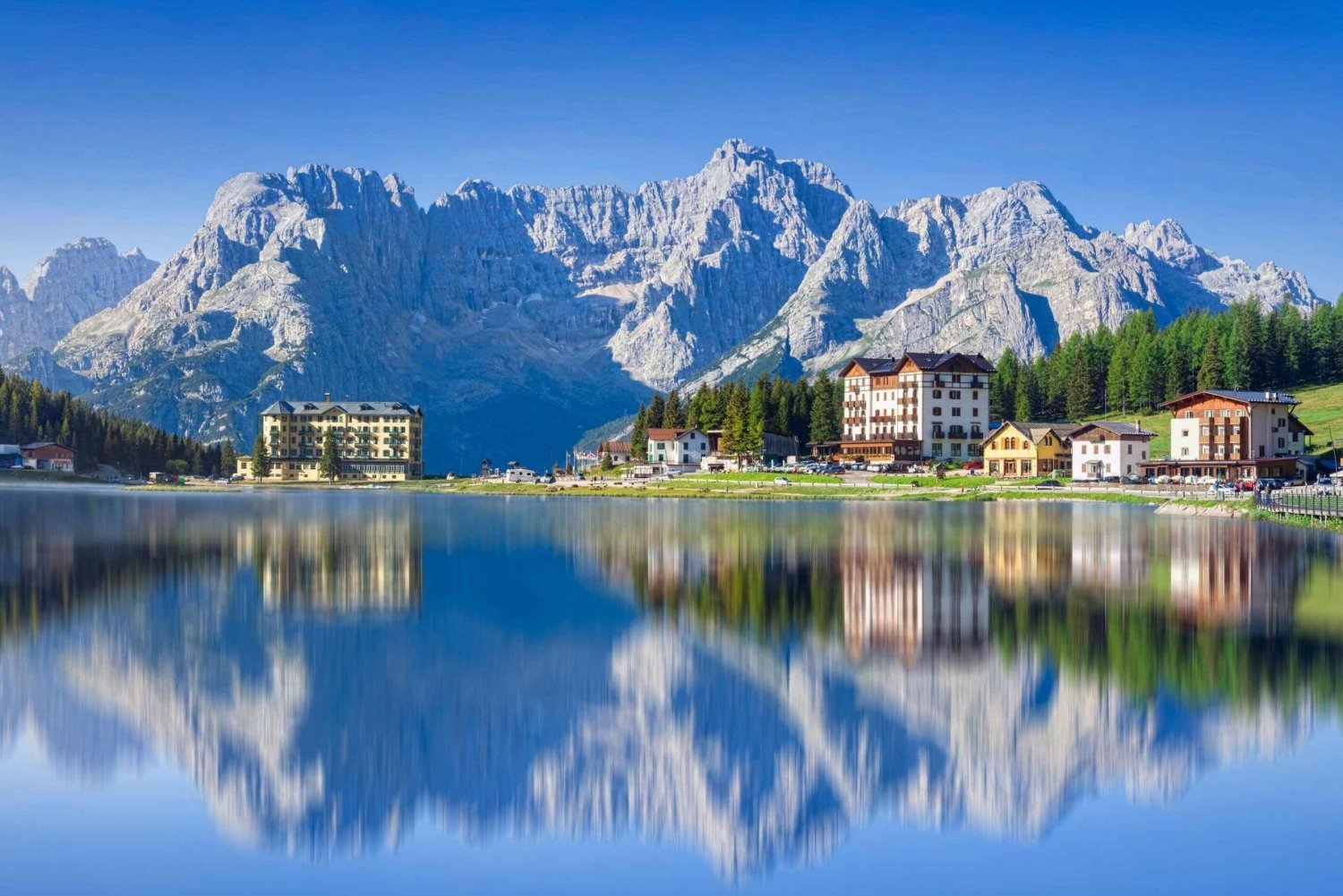 Dolomites, Lake Misurina, and Cortina Day Trip