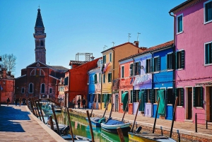 Venise : Tour en bateau panoramique de Murano et Burano avec soufflage de verre