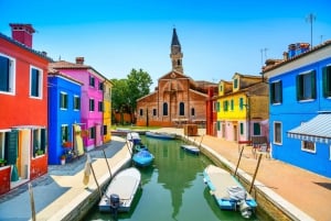 From Venice: Murano & Burano Guided Tour by Private Boat