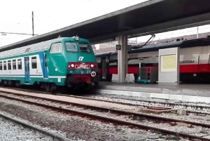 Von Venedig aus: Verona Rundgang mit Transport