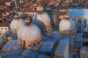 Full Venice Walking Tour: Doge's Palace and St. Mark's