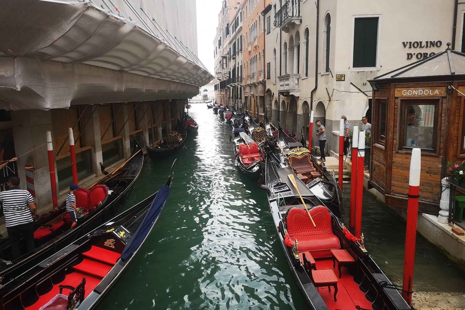 Gondola Ride & Venice walking tour