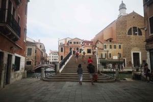 Gondola Ride & Venice walking tour