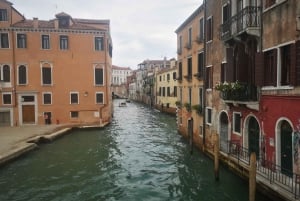 Gondola Ride & Venice walking tour