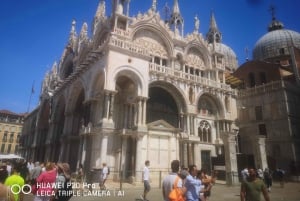 Gondola Ride & Venice walking tour