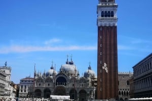 Gondola Ride & Venice walking tour