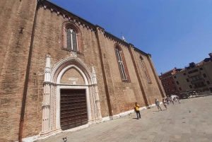 Giro in gondola e tour a piedi di Venezia