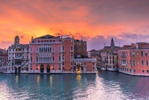 Gondola tour with Four Seasons Concert by VENICE in GONDOLA