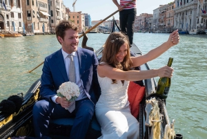 Grande Canal: Renova os teus votos de casamento numa gôndola veneziana
