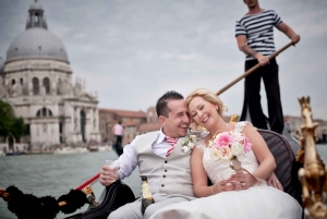 Grande Canal: Renova os teus votos de casamento numa gôndola veneziana