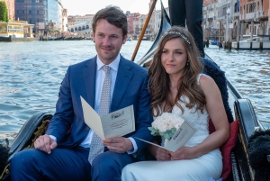 Grande Canal: Renova os teus votos de casamento numa gôndola veneziana