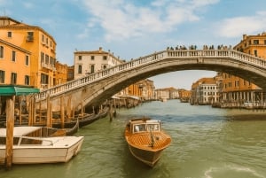 Spökvandring i Venedig med inträdesbiljett till Palazzo Bovolo