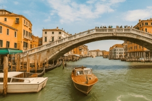 Audioguía «La Venecia encantada» con ticket de acceso al Palazzo Bovolo.