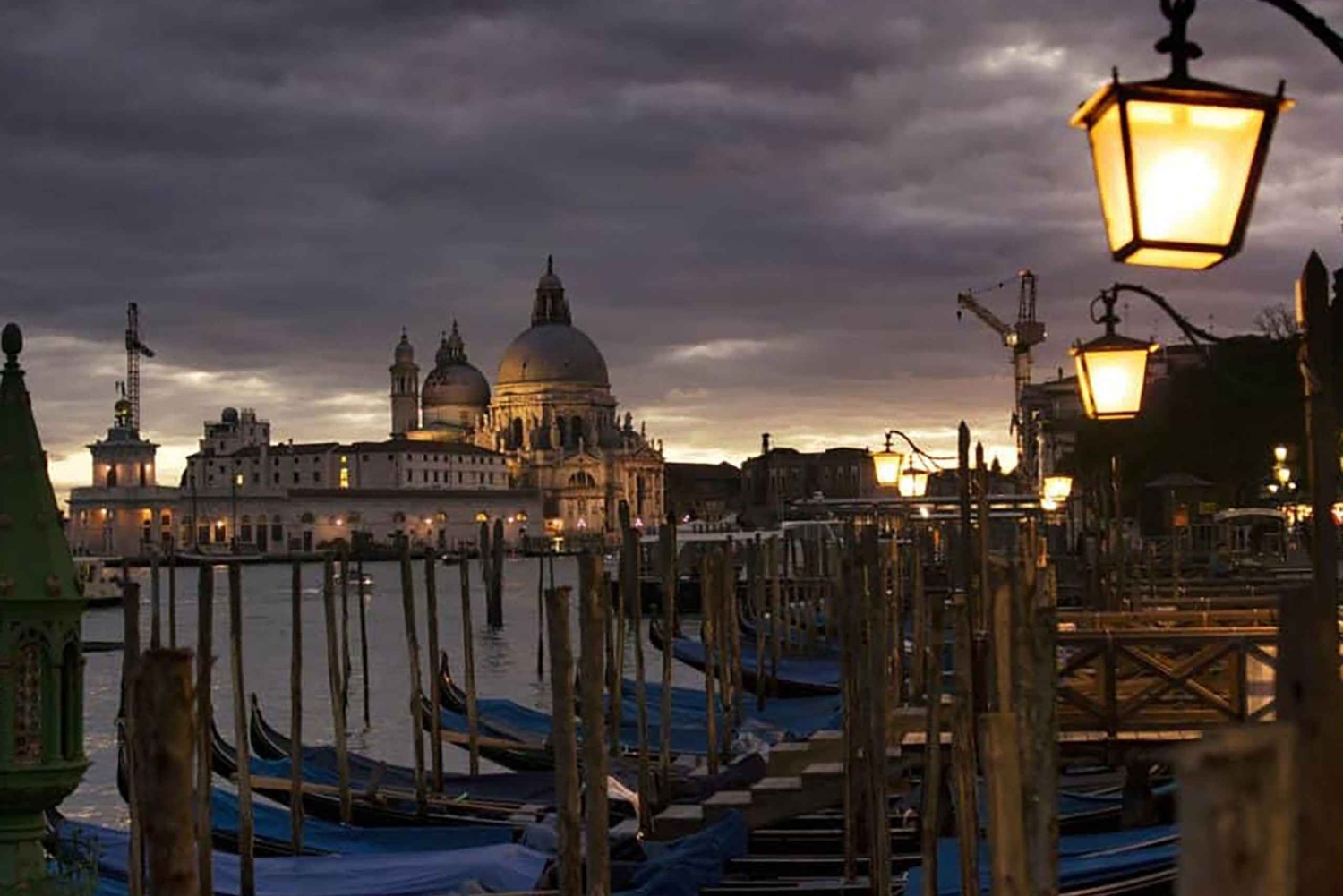 Haunted Venice Tour: Ghostly Legends and Eerie Landmarks