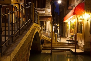 Haunted Venice Tour: Ghostly Legends and Eerie Landmarks