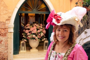 Historical Costume in Venice for 24 hours