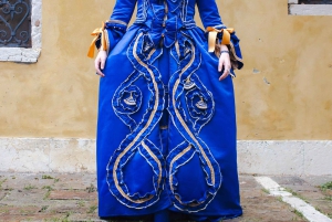 Historical Costume in Venice for 24 hours