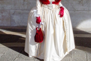 Historical Costume in Venice for 24 hours