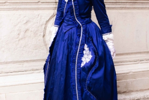 Historical Costume in Venice for 24 hours
