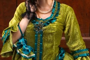 Historical Costume in Venice for 24 hours