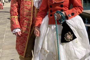 Historical Costume in Venice for 24 hours