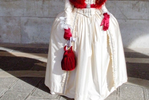 Historical Costume in Venice for 24 hours