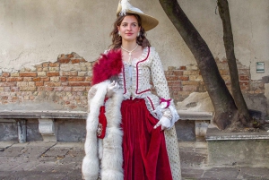 Historical Costume in Venice for 24 hours