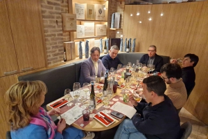 Italialaisen viinin ja juuston maistelu