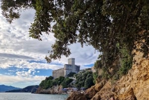 La Spezia: Sunset Kayak & Caves Tour w/ Swimming & Aperitif