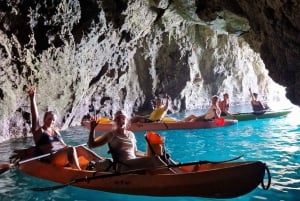La Spezia: Sunset Kayak & Caves Tour w/ Swimming & Aperitif