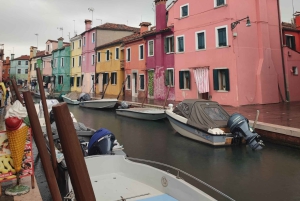 Murano, Burano e Torcello: passeio de barco tradicional com regresso ao pôr do sol