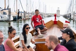 ムラーノ、ブラーノ、トルチェッロ：伝統的なボートで夕日を眺めながらお帰りください