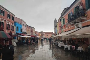 ムラーノ、ブラーノ、トルチェッロ：伝統的なボートで夕日を眺めながらお帰りください