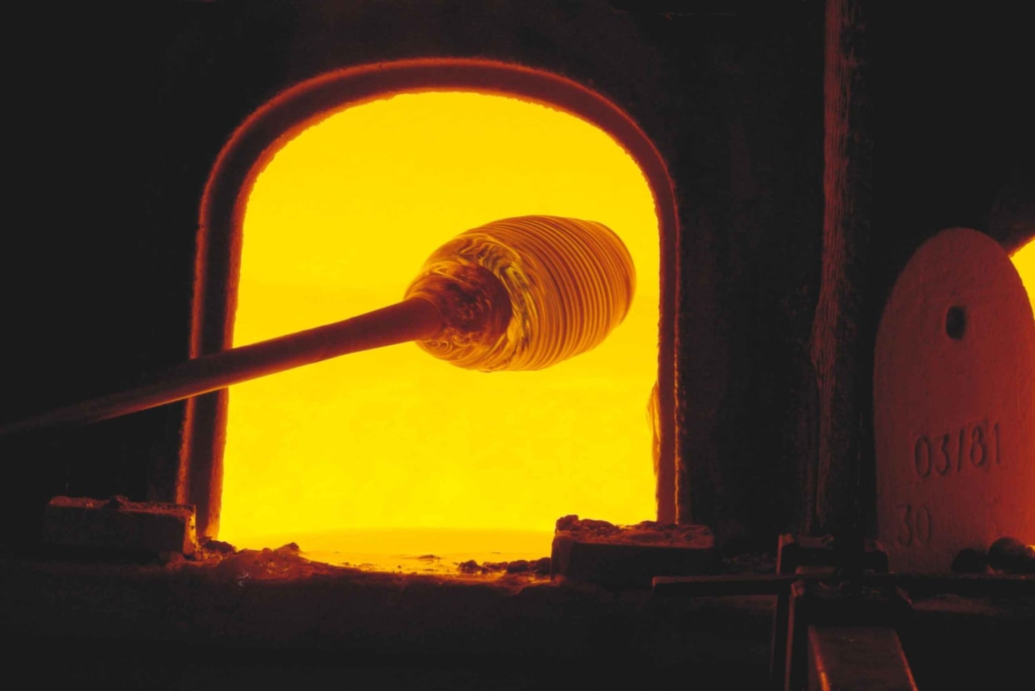 Murano: tee oma lasiesineesi lasimestarin kanssa ja vie se kotiin