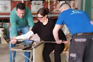 Murano: tee oma lasiesineesi lasimestarin kanssa ja vie se kotiin