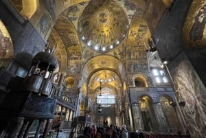 Tour privado a pie por los rincones misteriosos de Venecia