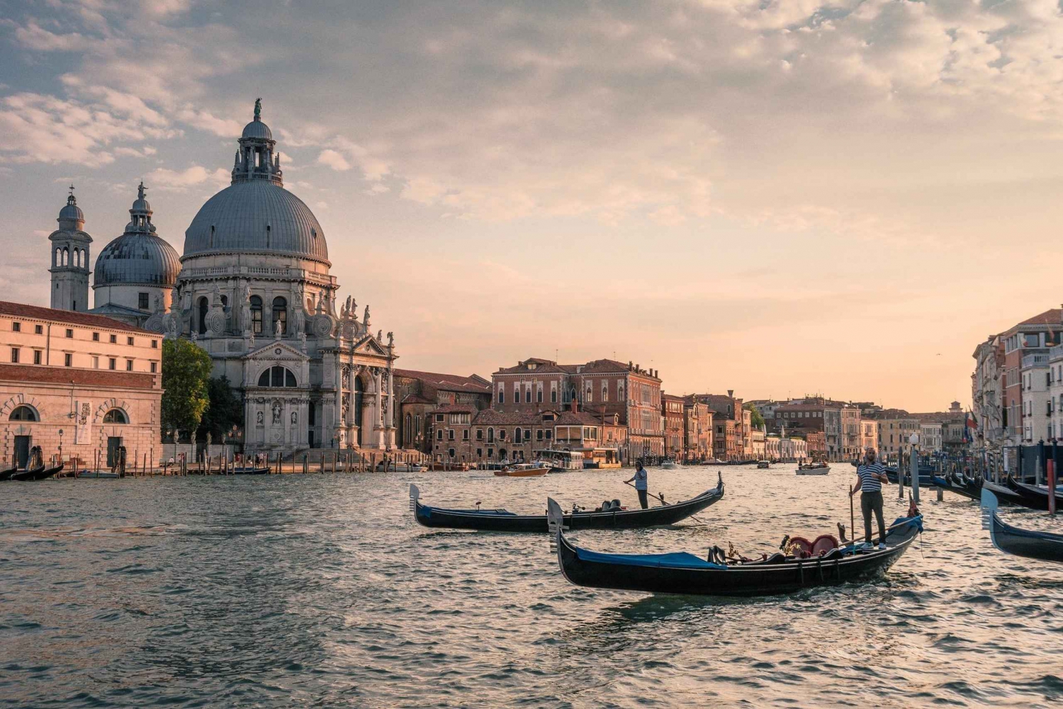Venice: 1-Hour Private Gondola Ride