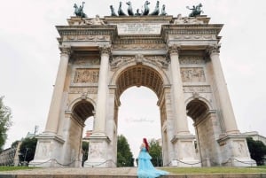 Photoshoot with a fairytale Dress in the heart of Milan