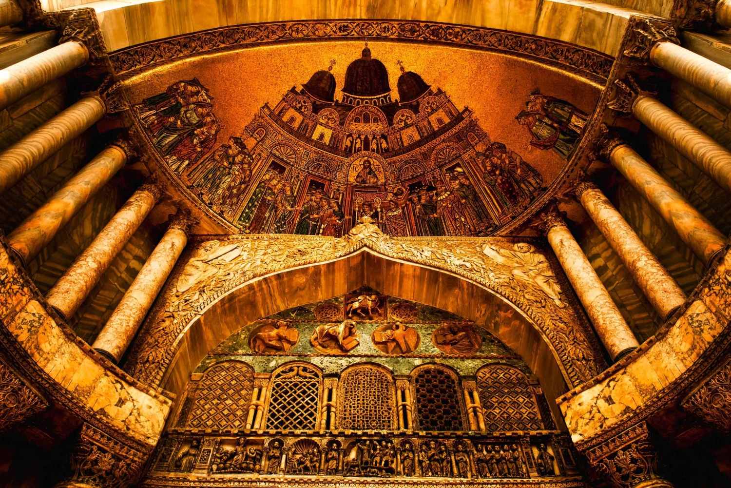 Excursão com acesso prioritário à Basílica de São Marcos com acesso ao terraço