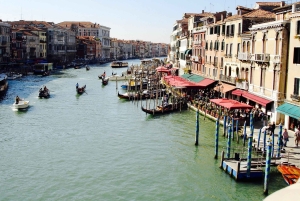 Experiência privada em Veneza: Excursão a pé pela cidade e de barco